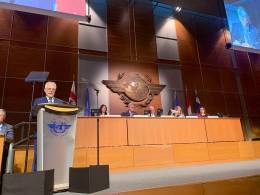 Denis Chagnon, moderador de la asamblea ICAO 2022. Foto: ICAO