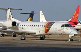 Embraer ERJ-145 de la aerolnea camerunesa Zejet. Foto: Zejet