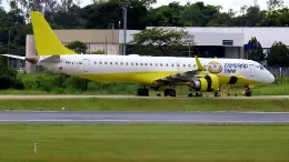 Embraer E195 carguero con la librea del grupo Mercado Livre.