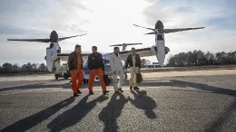 El personal encargado de las pruebas de certificacin de la EASA junto al Leonardo AW609. Foto: Leonardo