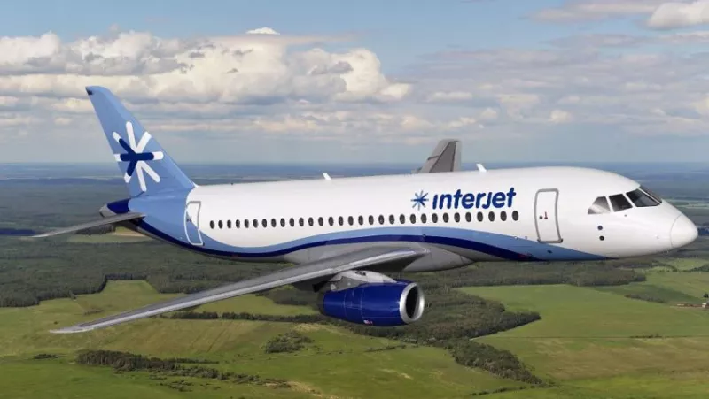 SSJ100 de Interjet.