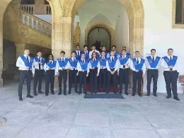 Egresados de la Escuela de Pilotos Adventia adscrita a la Universidad de Salamanca. Foto: Escuela de Pilotos Aventia.