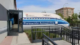 Sala Pedro de Valdivia, ubicada en el interior de un DC 9 de Aviaco reacondicionado. Foto: Aviation Group