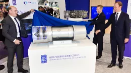 Maqueta de este motor de propulsin Wingman presentada tras la firma del MoU. Foto: ITP Aero