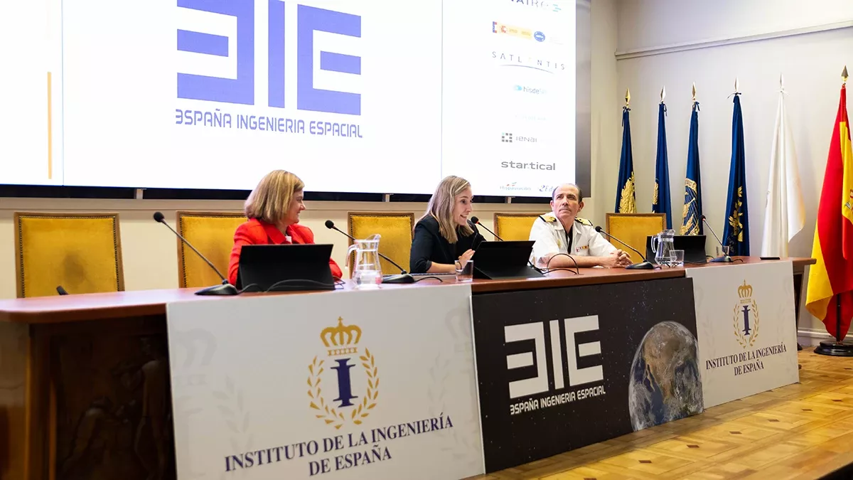 Isabel Vera, presidenta del Comit de Espacio del Instituto de la Ingeniera de Espaa (IIE) durante su intervencin en la V edicin del Congreso de Ingeniera Espacial. Foto: Congreso de Ingeniera Espacial