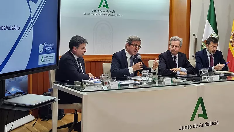 Foto del acto de presentacin de datos sector areo andaluz 2023.