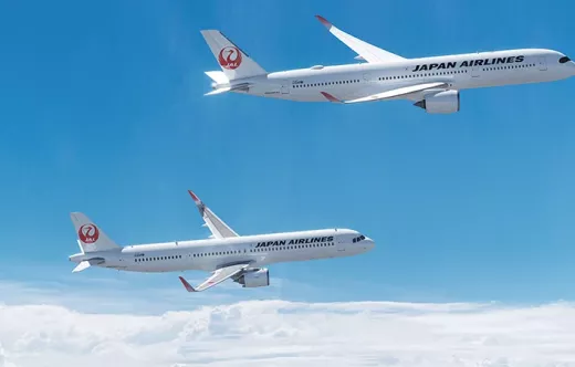 Aviones A350-900 y A321neo de Japan Airlines en vuelo.