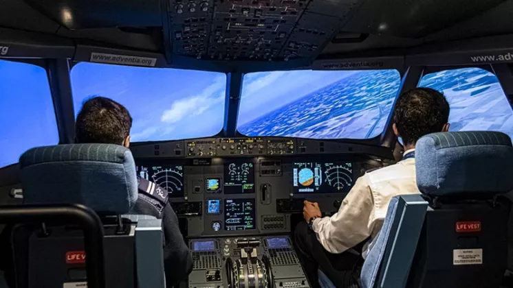 Imagen del interior del simulador de A320 de Adventia. 