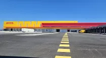 Vista exterior de la Ampliacin del hangar logstico de DHL Express en Portugal.