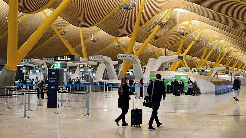 Interior del aeropuerto de Madrid Barajas.