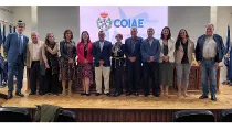 Foto de grupo tras las juntas extraordinarias del Colegio Oficial de Ingenieros Aeronuticos de Espaa (COIAE) y de la Asociacin de Ingenieros Aeronuticos de Espaa (AIAE).