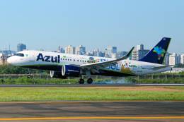 Avin A320neo de la aerolnea Azul. Foto: Azul